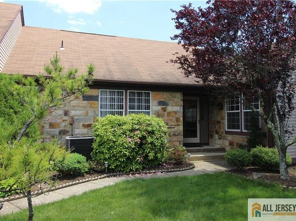 25 Bedfordshire Dr