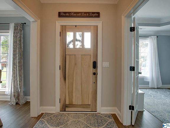 3rd image of 7108 Hayground Dr SE