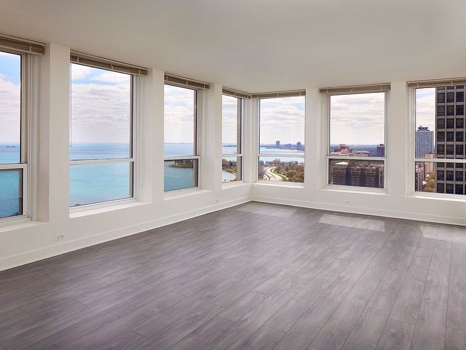 Dining/Living room
