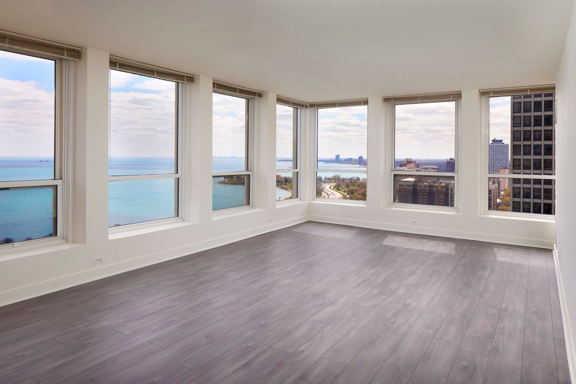 Dining/Living room