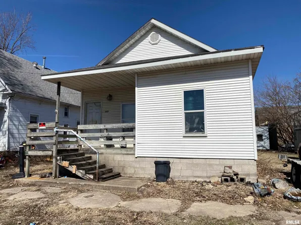 357 Liberty Pl, Canton, IL 61520