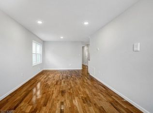 228 Rankin St FLOOR 2, Elizabethport, NJ 07206