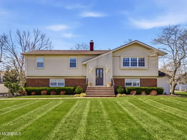 9 Darien Drive, West Long Branch, NJ 07764