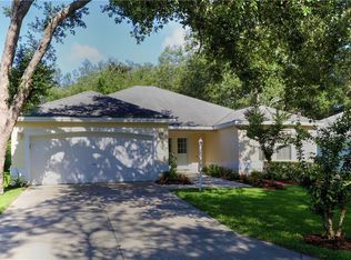 104 Costa Mesa Dr, Lady Lake, FL 32159