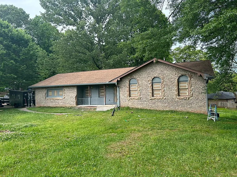 1984 McGee Rd — Photo 2