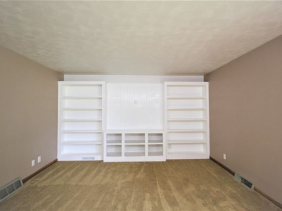 4th image of 306 N Fairview Ave
