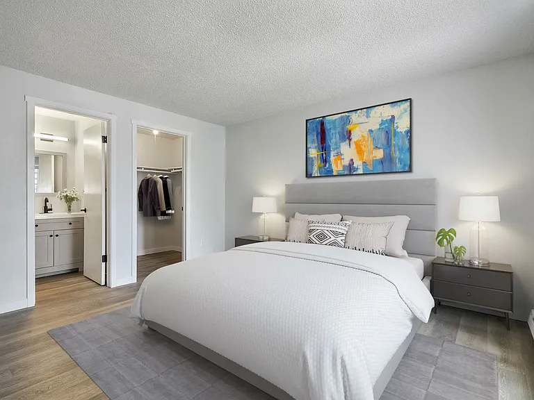Capri Apartments — Photo 2