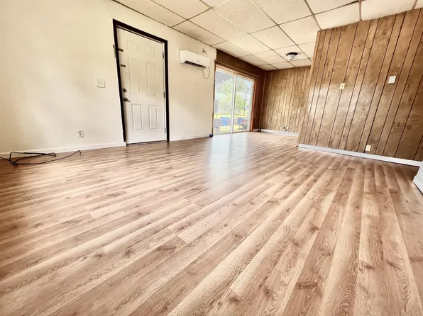 401 W Rolla Rd #B, Salem, MO 65560