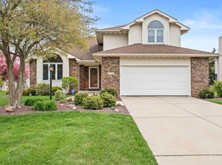 7529 Starling Dr, Schererville, IN