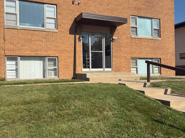 2908 N Rockwood Dr, Peoria, IL