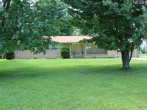2nd image of 2894 Emerald Lake Blvd
