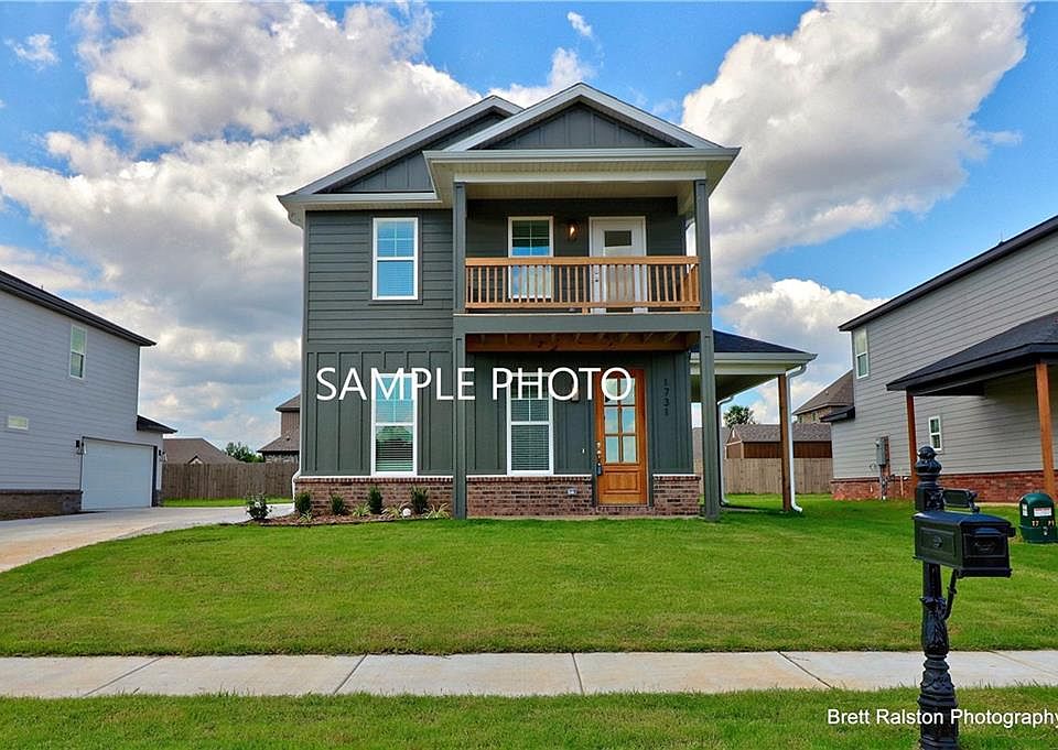 1st image of 2905 S 17th St