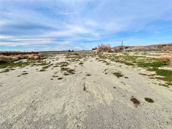 1212 Smith Rd, El Mirage, CA 92301