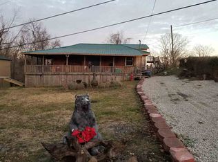 156 Crescent Dr, Ceredo, WV 25507