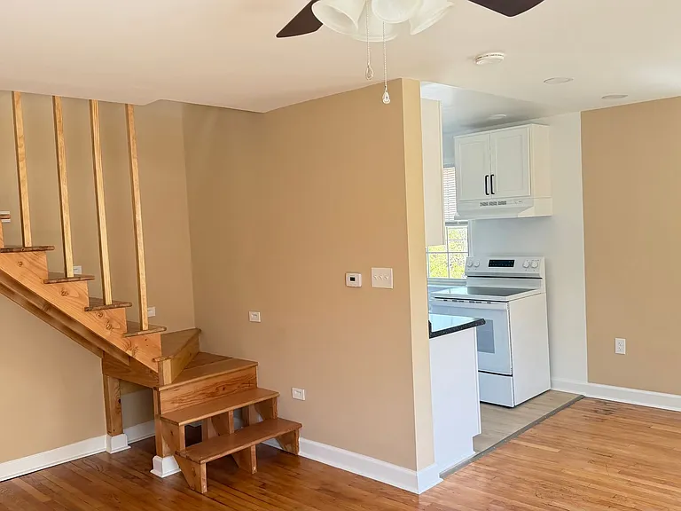 8800 Plymouth Street Spring Park Properties, Llc — Photo 6