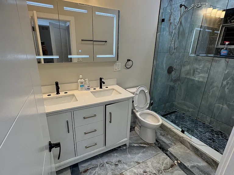 3659 W Diversey Ave #1R — Photo 5
