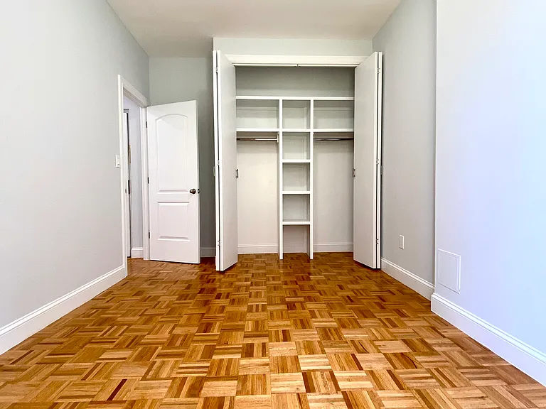 501 E 78th St #3C — Photo 17