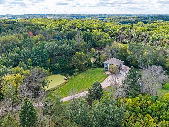 3rd image of 22530 Forest Ridge Dr