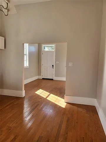 2129 Spain St — Photo 3
