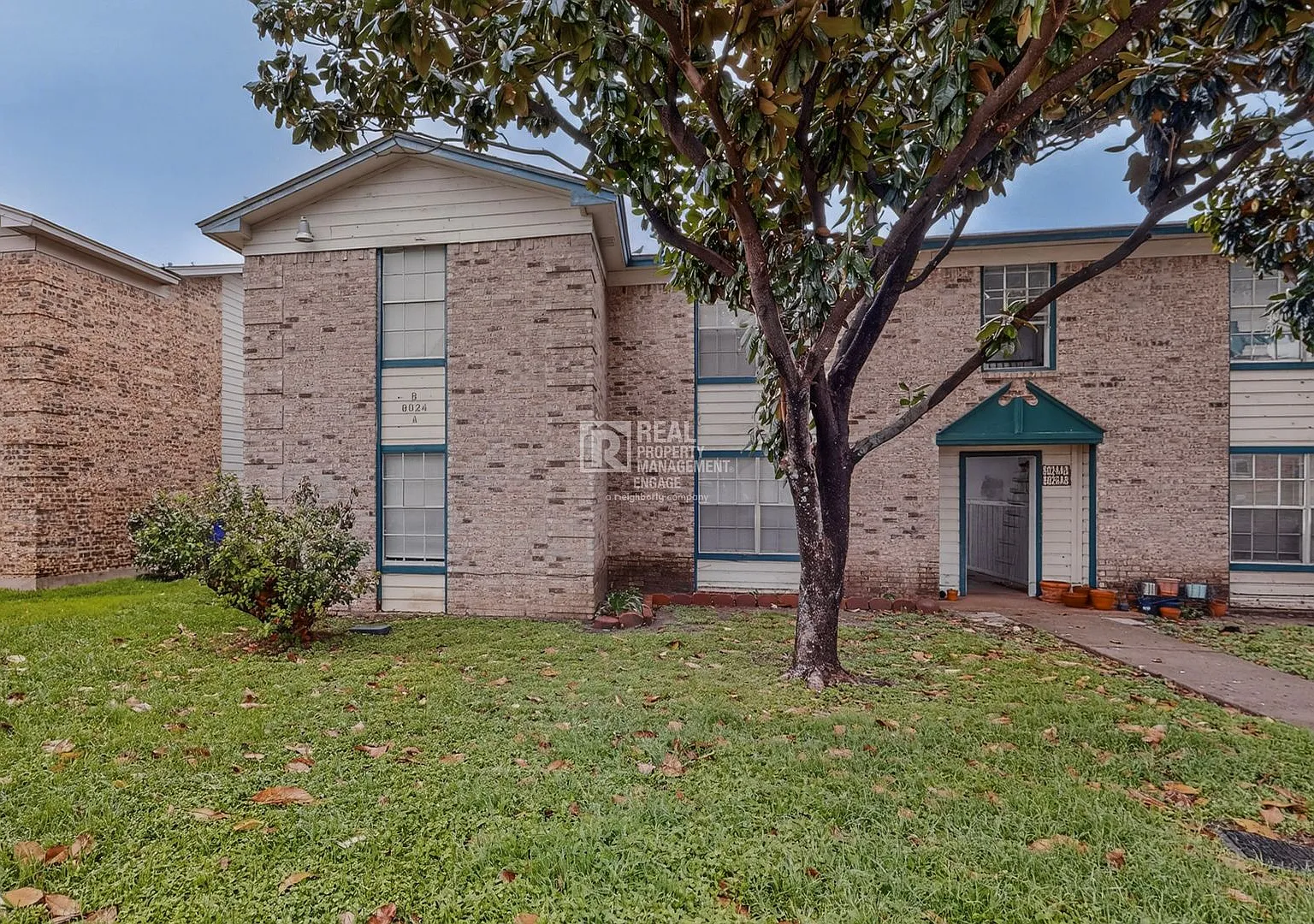 8024 Cambridge Circle — Photo 3