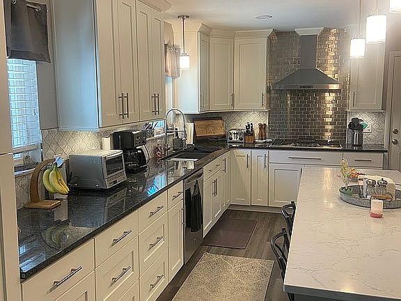 4th image of 4308 Schrubb Dr