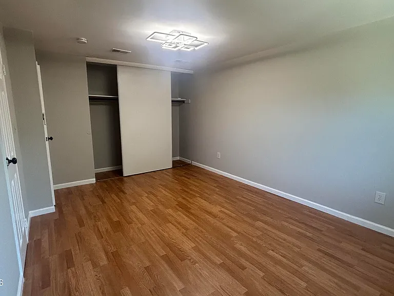 41 Village Green Way — Photo 17