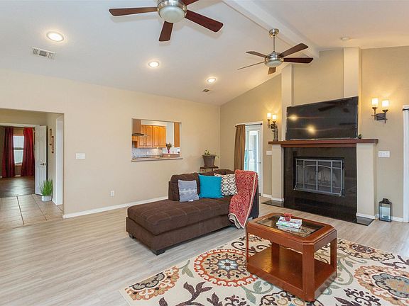 5th image of 1 Granite Ct
