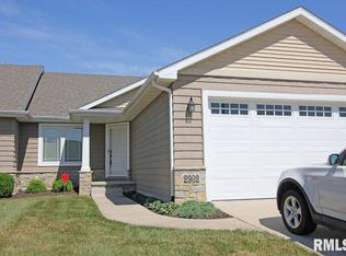 2902 Cronin Dr, Springfield, IL 62711