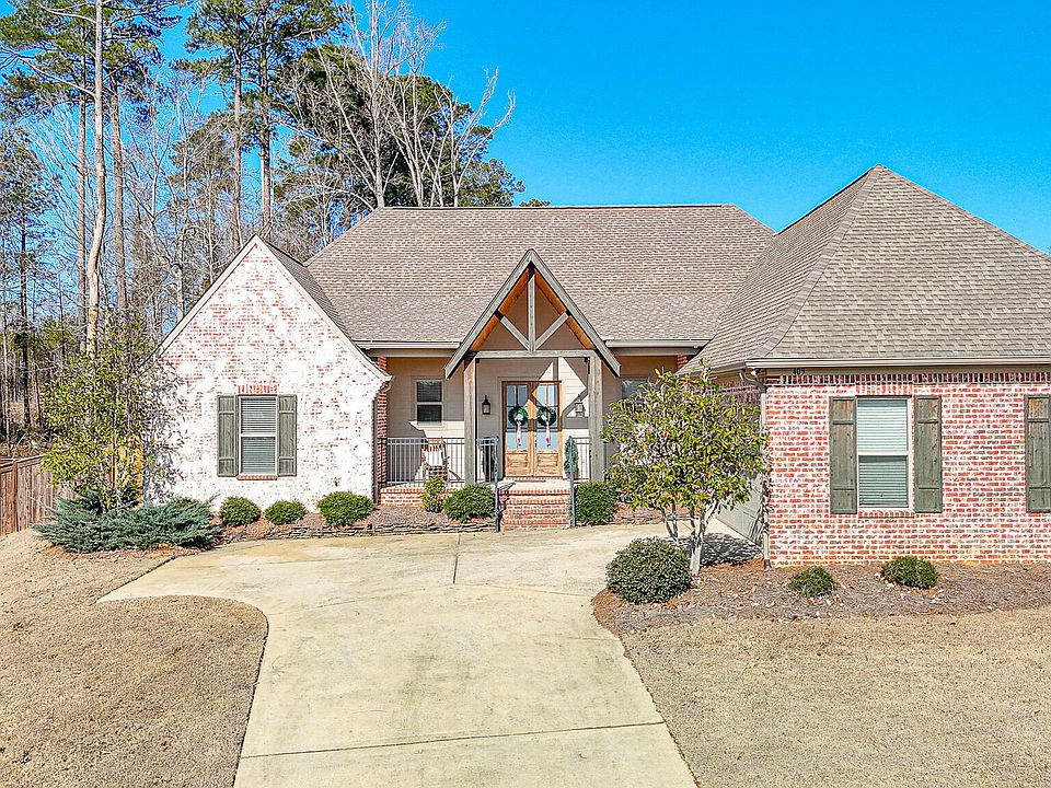 1st image of 405 Elen Ct