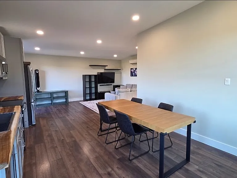 2302 Indian Creek Rd — Photo 4
