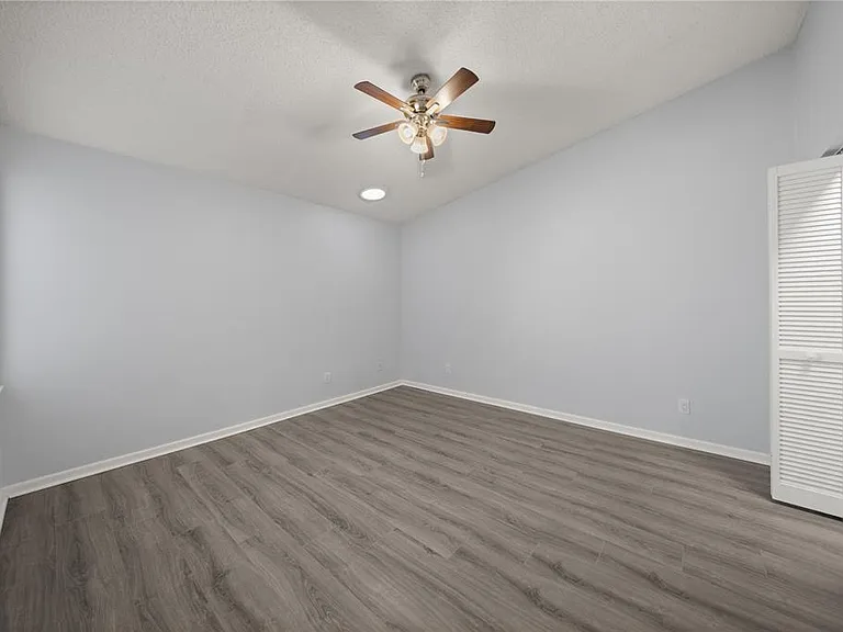 10441 SW 85th Ct — Photo 11