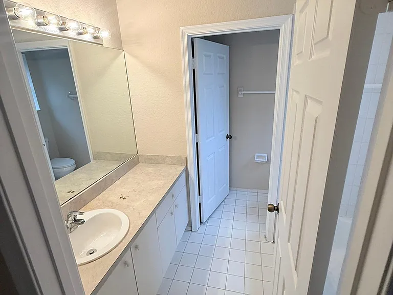 905 N Santa Catalina Cir #905 — Photo 28