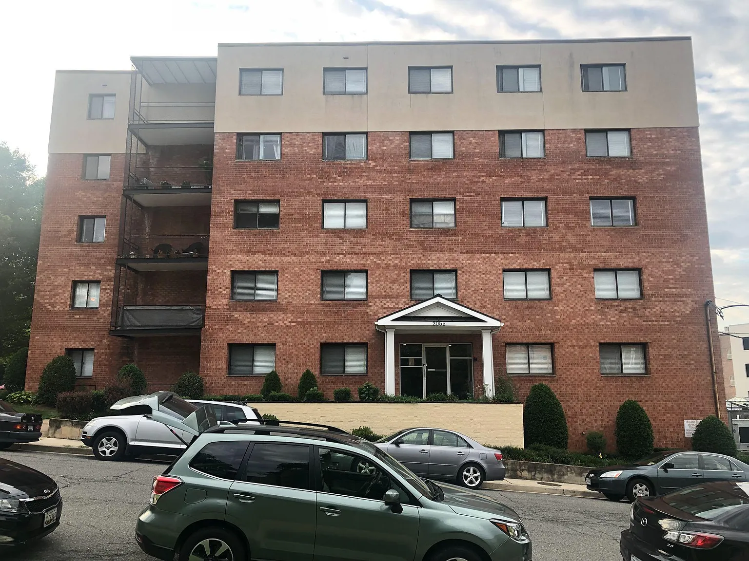 Lee Heights Apartments — Photo 2