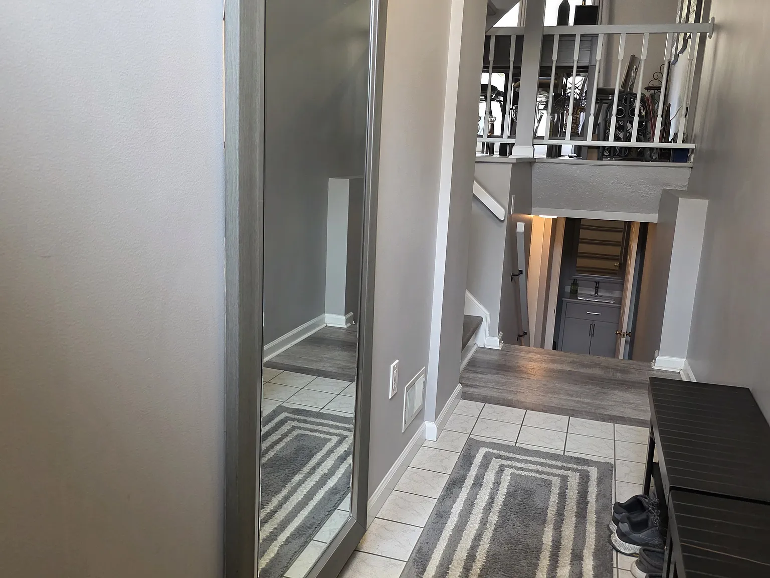 3 bed, 1.5 bath, 1496 sqft, $3,025 — Photo 2