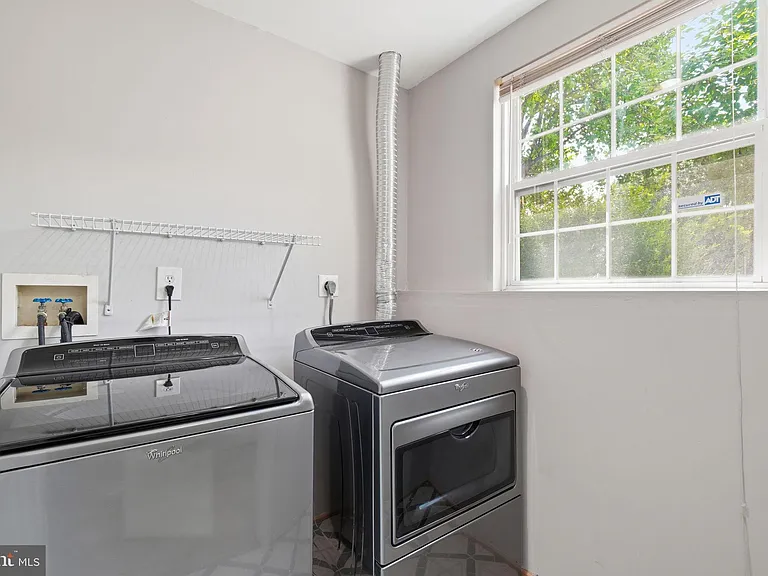 6374 Michael Robert Dr — Photo 21