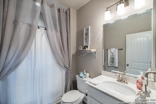 11711 Caitlin Ash — Photo 5