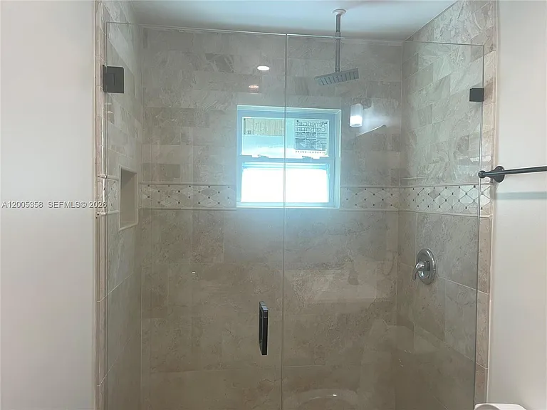 554 NE 74th St #2 — Photo 19