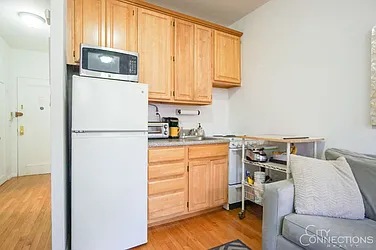 Rented by City Connections Realty