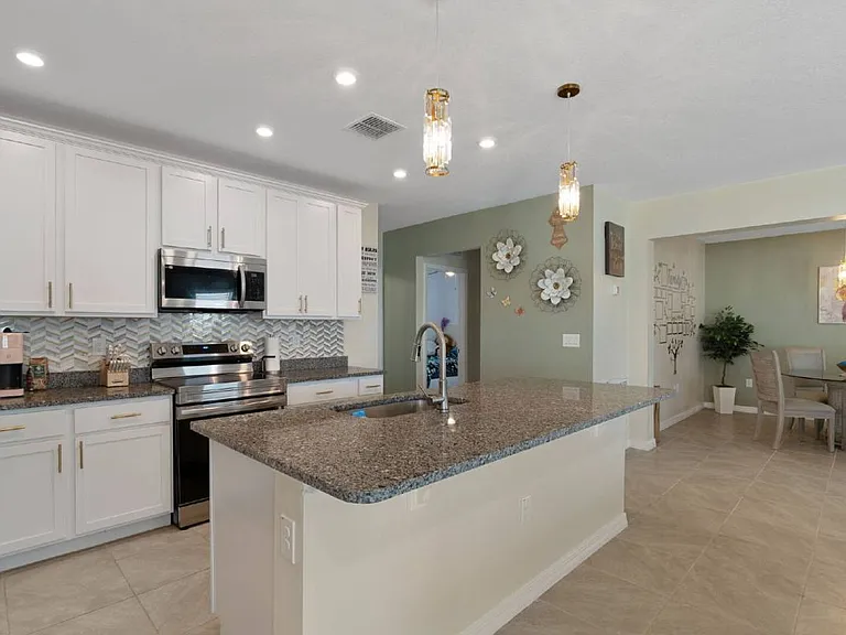 2166 Kylar Dr NW — Photo 9