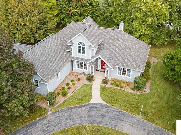 3rd image of 17592 Woodland Lakes Dr