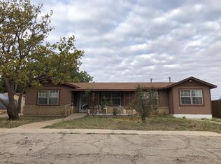 202 SW 13th St, Seminole, TX 79360