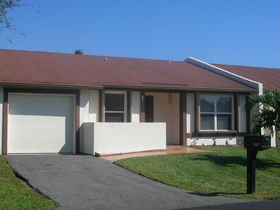 1st image of 5107 Bottlebrush St