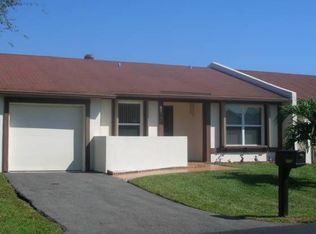 5107 Bottlebrush St, Delray Beach, FL 33484