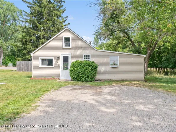 1716 W Jolly Rd, Lansing, MI 48910