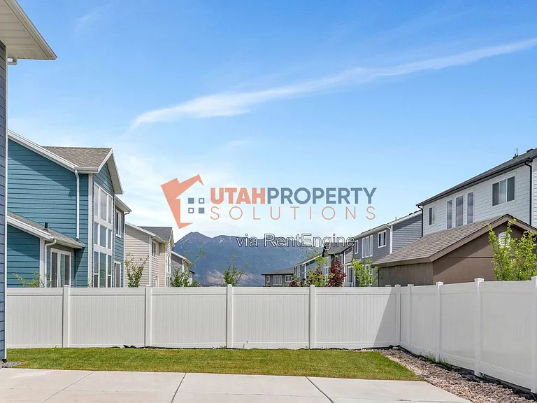 213 W Prickly Pear Dr — Photo 36