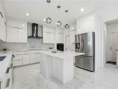 17012 E 38th Ter S, Independence, MO, 64055