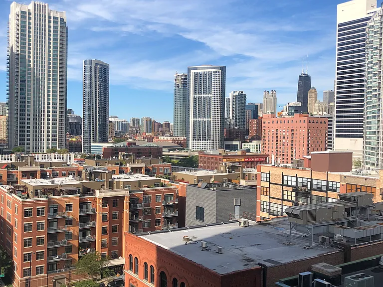 200 N Jefferson St #1307 — Photo 10