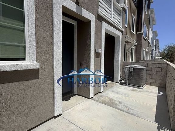 2nd image of 1492 W Sunrise Ln