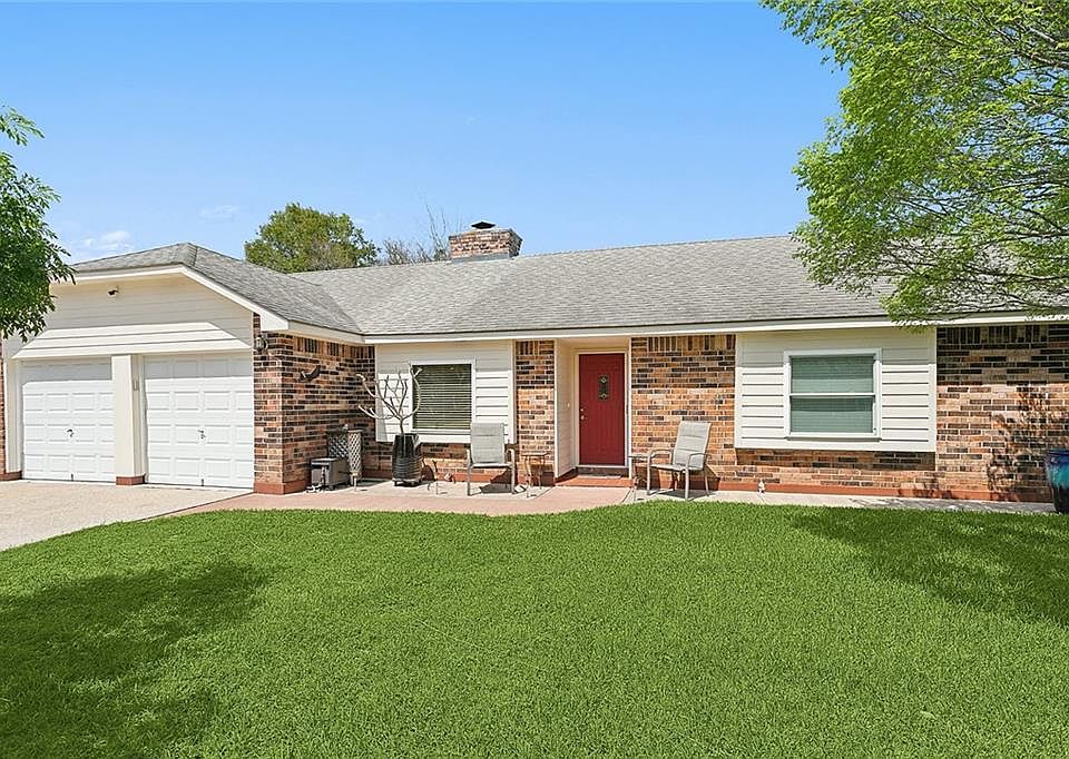 1st image of 432 Candlewood Dr