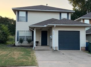 320 Belmont Dr, Edmond, OK 73034